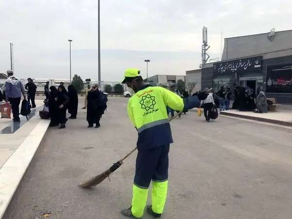 خدمات دهی شهرداری منطقه چهار به زائران اربعین حسینی در مرز چذابه