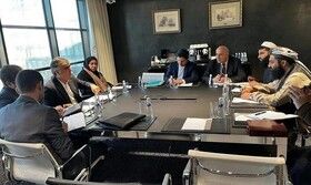تفاهم رؤسای‌ بانک‌های مرکزی ایران و افغانستان برای تقویت مناسبات پولی و بانکی

