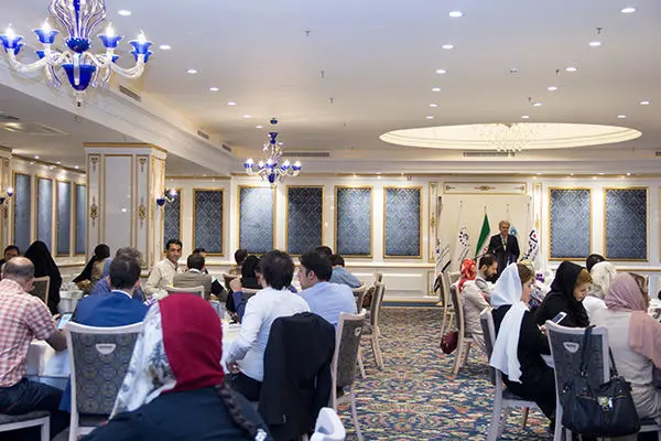 نشست صمیمانه گروه مالی سامان با اصحاب رسانه