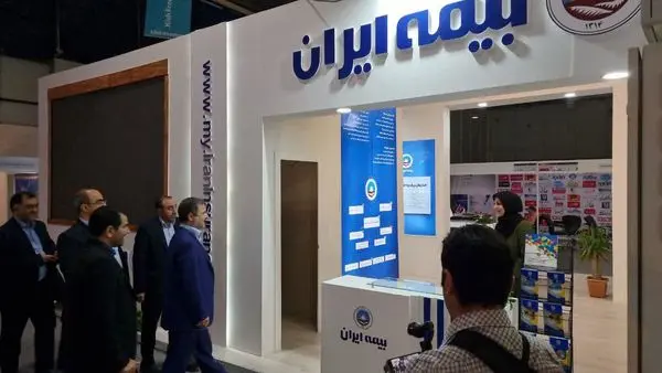 حضور مدیران بیمه ایران و هلدینگ توسعه کسب و کار سبا در غرفه بیمه ایران

