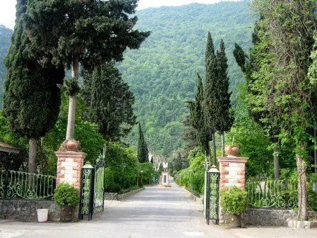 مشکل آموزش و پرروش برای پرداخت مطالبات فرهنگیان 