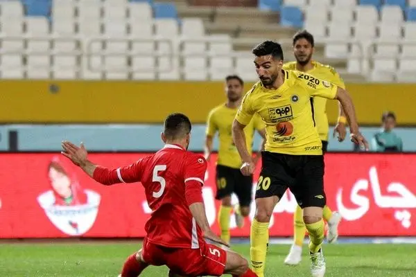 مدافع سپاهان به بازی فولاد می‌رسد