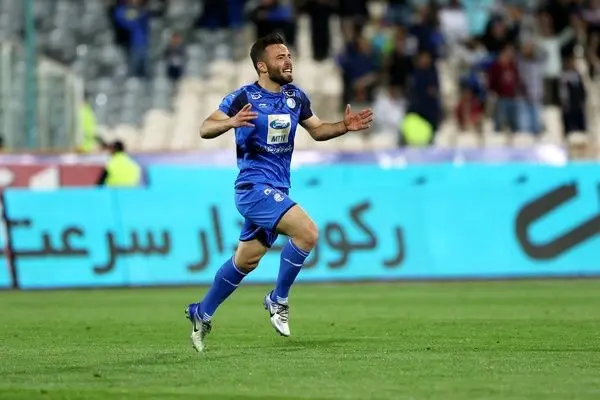 رضا کریمی:همیشه قدردان آقا فرهاد هستم/یک ماه در تمرینات استقلال تست می دادم