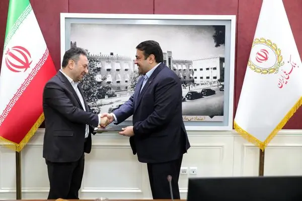 برگزاری مراسم تودیع و معارفه دو عضو هیات مدیره بانک ملی ایران و مدیر امور حوزه مدیریت و روابط عمومی