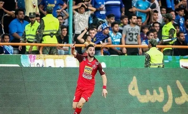 مخالفت باشگاه پرسپولیس با انتقال گلزن دربی به تراکتور