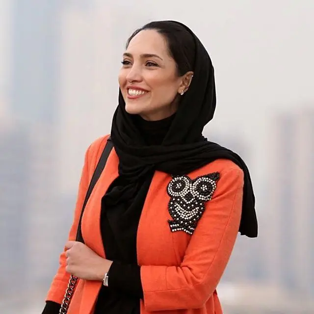 پرش عجیب و غریب خانم بازیگر بین زمین و آسمان+عکس
