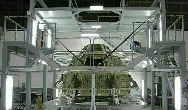 فضاپیمایی که قرار است انسان را به مریخ ببرد+عکس