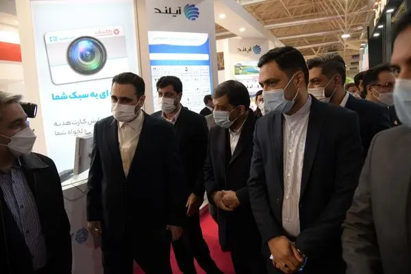 تشریح پروژه آیلند بانک گردشگری برای وزیر میراث فرهنگی وگردشگری 