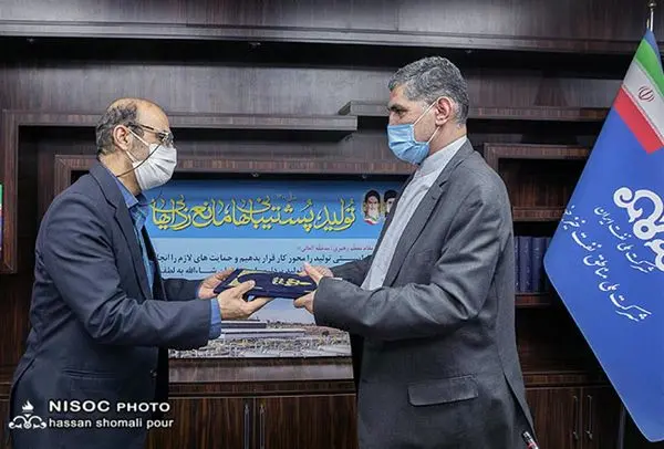 تفاهمنامه توسعه همکاریهای مشترک مناطق نفتخیز جنوب و نفت خزر امضاء شد