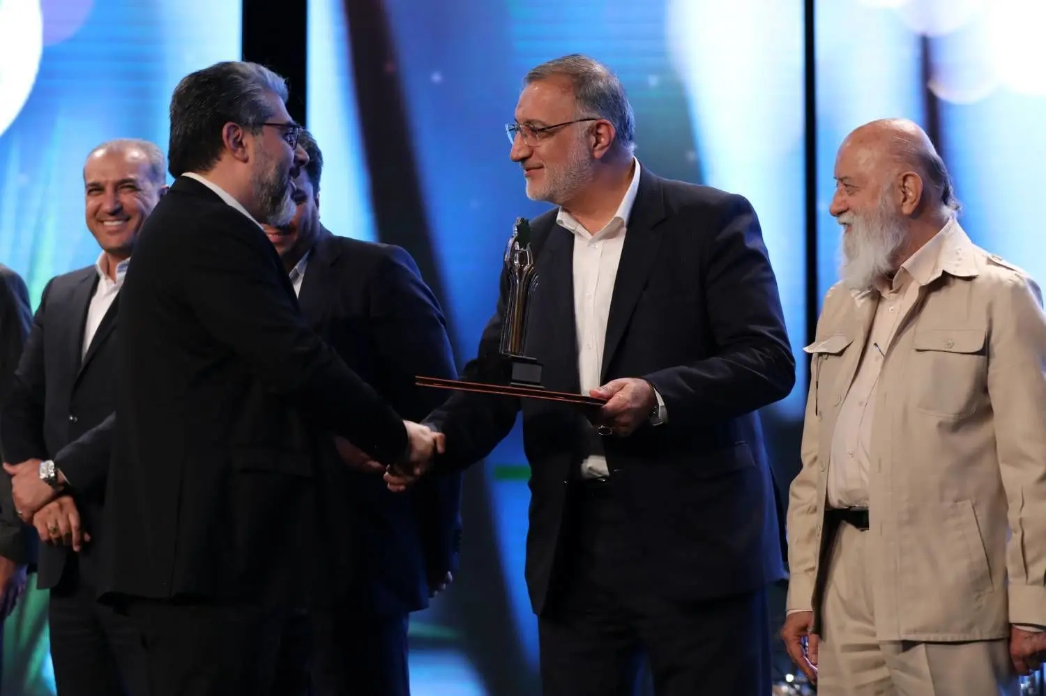 داود قربانیان به عنوان مدیر برتر شهرداری تهران تقدیر شد