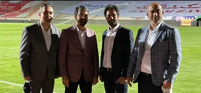 باشگاه استقلال با فرهاد مجیدی برخورد کند