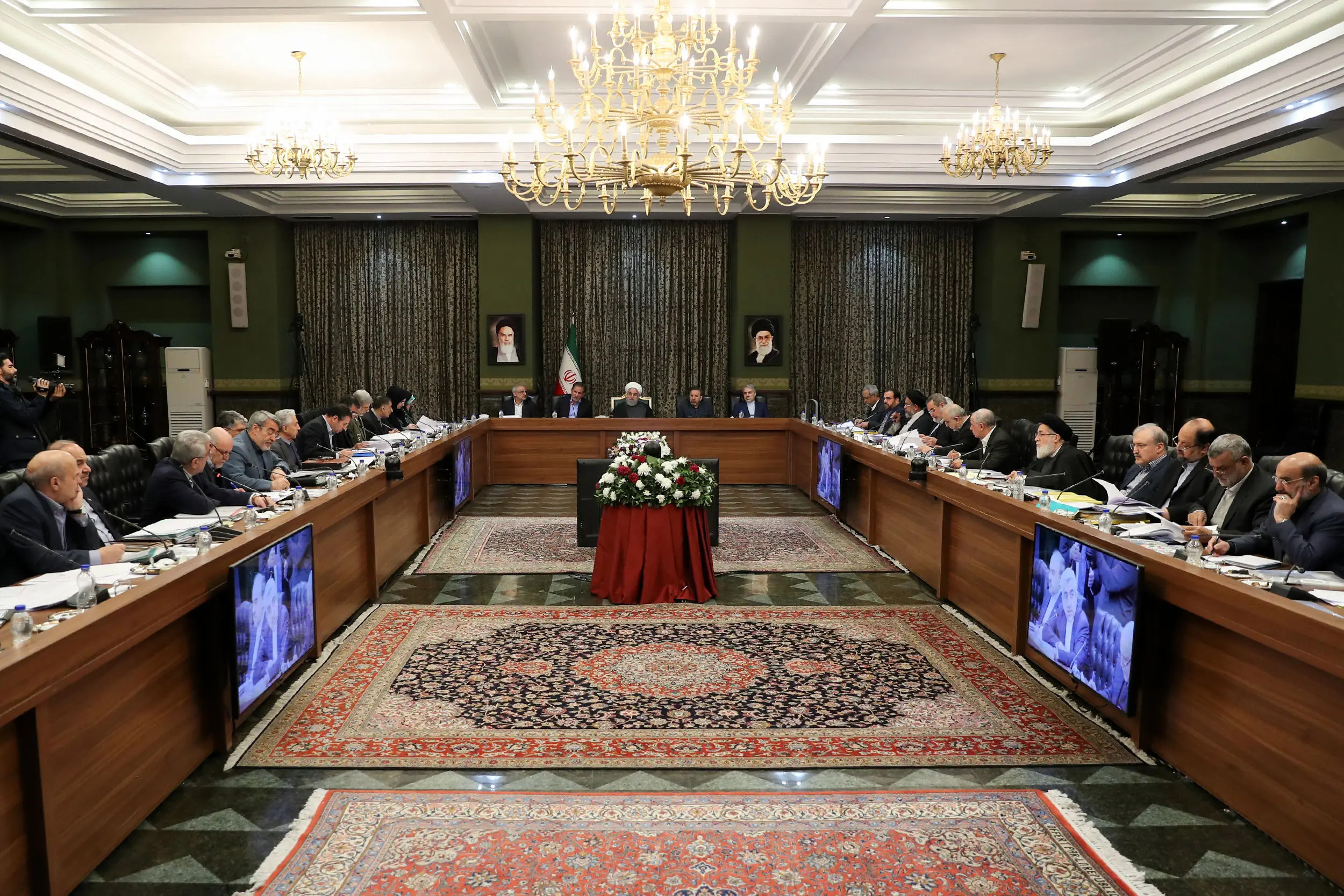 حضور مردم در راهپیمایی 22 بهمن پاسخی قاطع به توطئه‌های دشمنان است