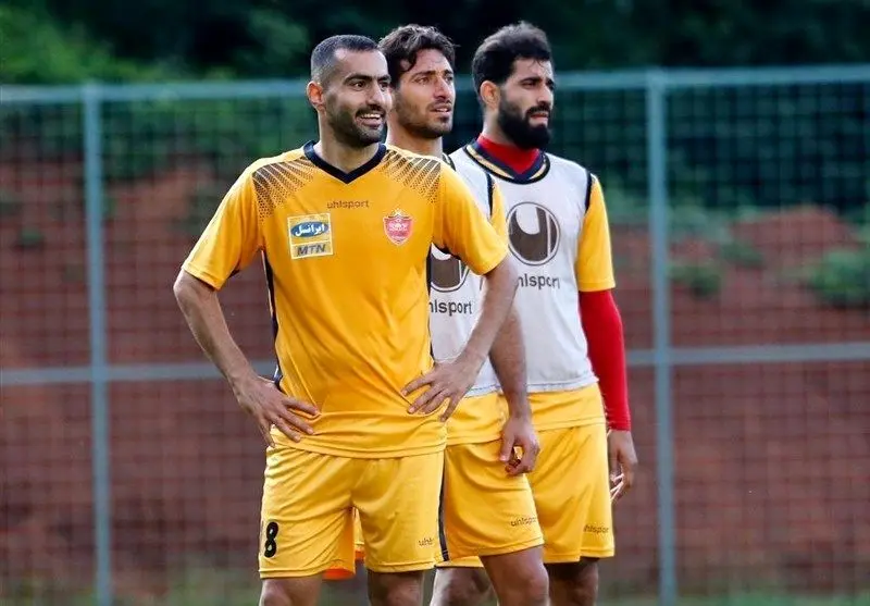 ربیع‌خواه اردوی پرسپولیس را ترک کرد