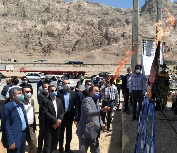 بهره برداری ازگازطبیعی در شهرک صنایع کارگاهی امیر کبیرو شیخ بهایی شهرضا آغاز شد

