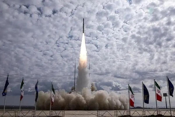 نخستین سیگنال «ثریا» به زمین مخابره شد

