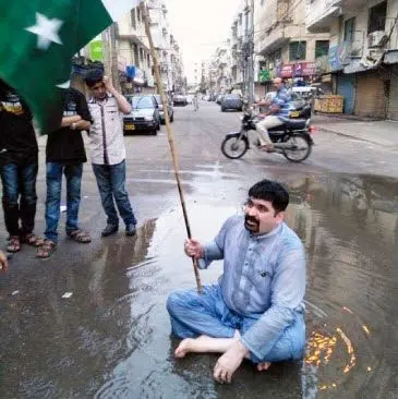 عجیبترین تبلیغات انتخاباتی که تاکنون ندیدهاید! + عکس