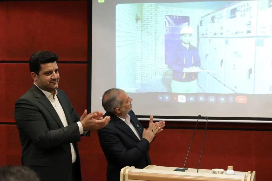 افتتاح نیروگاه خورشیدی 10 مگاواتی صندوق ذخیره فرهنگیان توسط وزیر آموزش و پرورش

