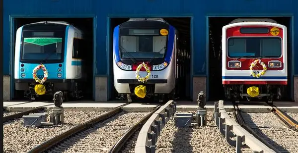 بازدید معاوناول رییسجمهور از کارخانه واگنسازی تهران