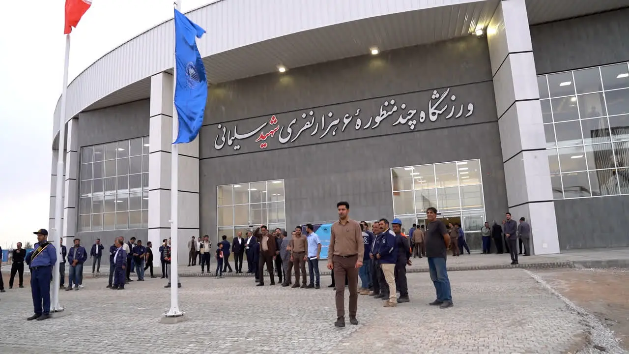 ورزشگاه ۶ هزارنفری چادرملو افتتاح و آماده بهره برداری شد

