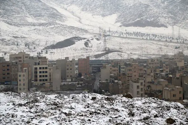 گزارش تصویری نخستین برف زمستانی در باب الرضای تهران/ منطقه 15