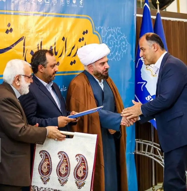 تقدیر از بانک پارسیان به‌عنوان یاور اشتغال و خودکفایی

