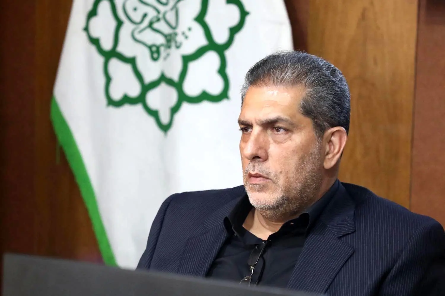 راه اندازی پل عابر پیاده در بلوار اردستانی منطقه ۲۲

