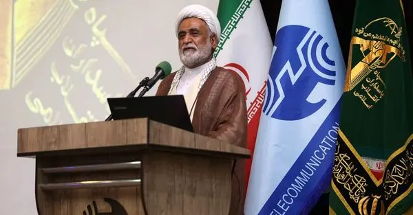 تشتت مهمترین آسیبی است که جامعه و امت را متلاشی میکند