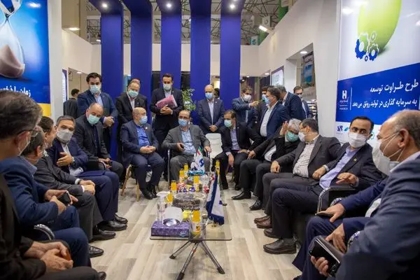 حضور فعال شرکتهای بورسی گروه صنایع پتروشیمی خلیج فارس در نمایشگاه بینالمللی بورس، بانک، بیمه و خصوصیسازی