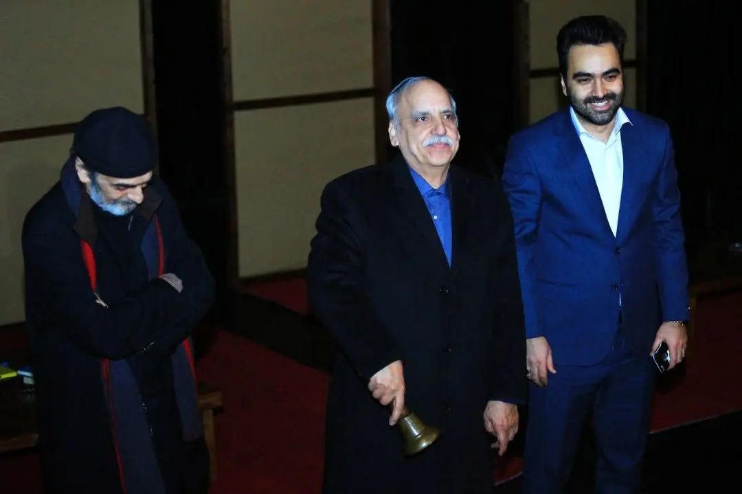 زنگ نخستین تئاتر مالی با زنگ بورس به صدا در آمد