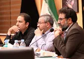 پخش آسفالت مناطق و معابر بزرگراهی باید از لحاظ کمی و کیفی در شأن شهروندان باشد