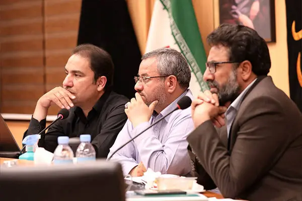 بررسی چگونگی طرح توسعه اقدامات سازمان مدیریت پسماند با پیمانکاران این حوزه در مناطق 22 گانه