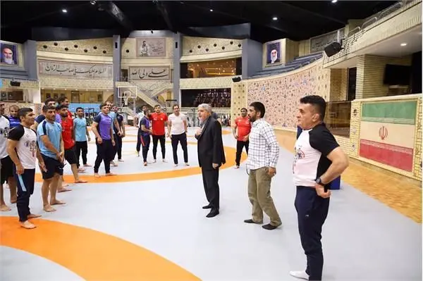 بازدید دکتر صالحی امیری از فدراسیون و اردوی تیم ملی کشتی