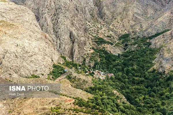 محل افسانه ای که در آن، پدر جان پسر را گرفت + تصاویر
