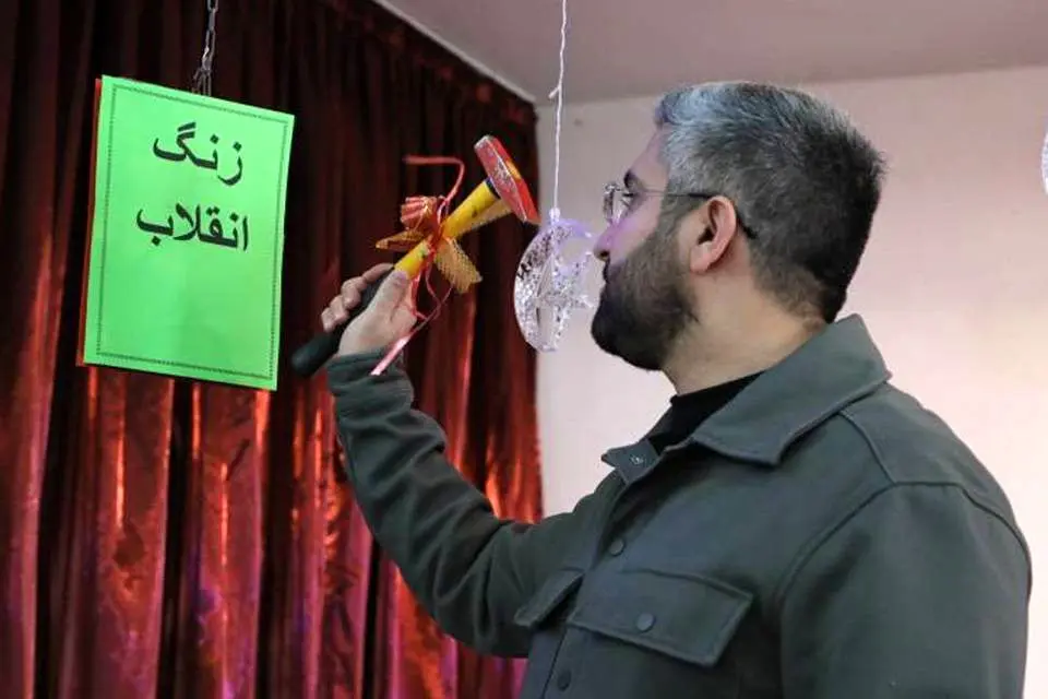 دهه فجر با یاد شهیده دانش‌آموز در منطقه ۱۳ آغاز شد