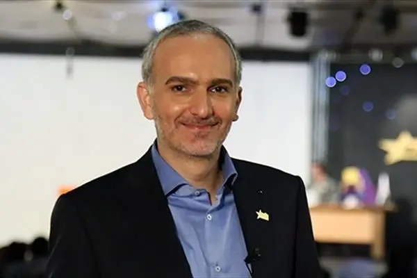 ظاهر زنانه آقای بازیگر مشهور به مناسبت چهارشنبه سوری+عکس
