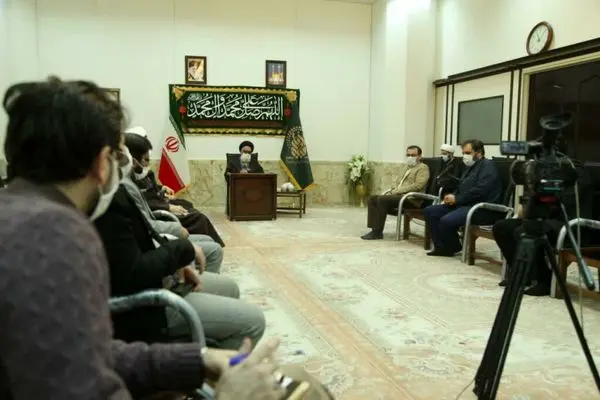 هیأت مدیره خانه مطبوعات استان قم با آیت‌ الله سعیدی دیدار کردند

