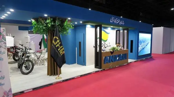 انعقاد چهار تفاهم نامه داخلی و یک تفاهم خارجی در نمایشگاه معرفی بسته های سرمایه گذاری و توانمندی های صادراتی مناطق آزاد و ویژه اقتصادی کشور

