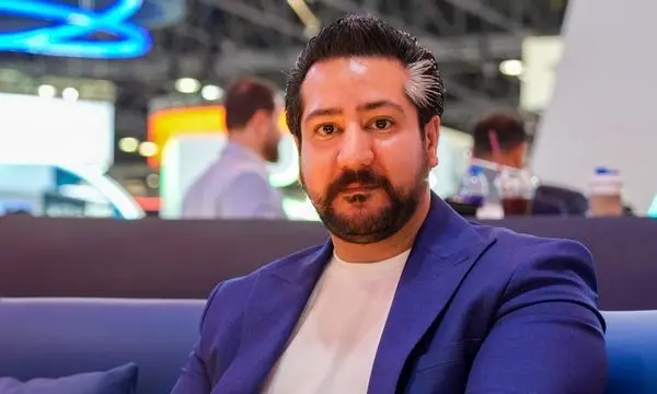 تقدیر مدرسه عالی هوش مصنوعی از محمدرضا مقدسی، کارآفرین جوان