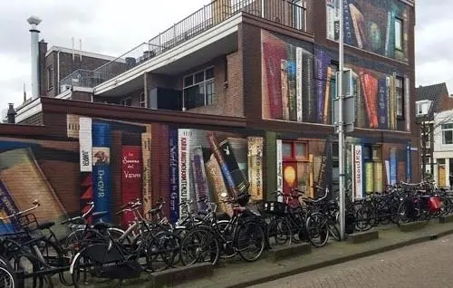 تبلیغ جالب برای خواندن کتاب +تصاویر