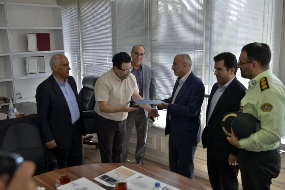 تقدیر مدیر کل صمت  گیلان و معاون اقتصادی سازمان منطقه آزاد انزلی از واحد های تولیدی صادرات محور