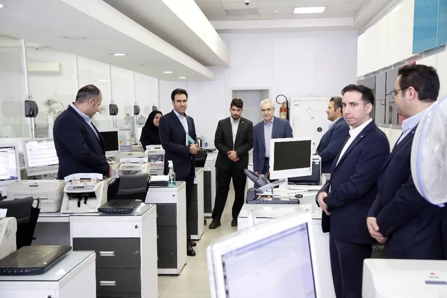 بازدید مدیران ارشد بانک دی از چهار شعبه کشیک ‌نوروزی