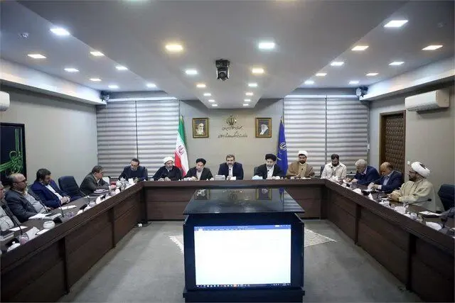 فرهنگ کشور باید به ریل اصلی خود بازگردد