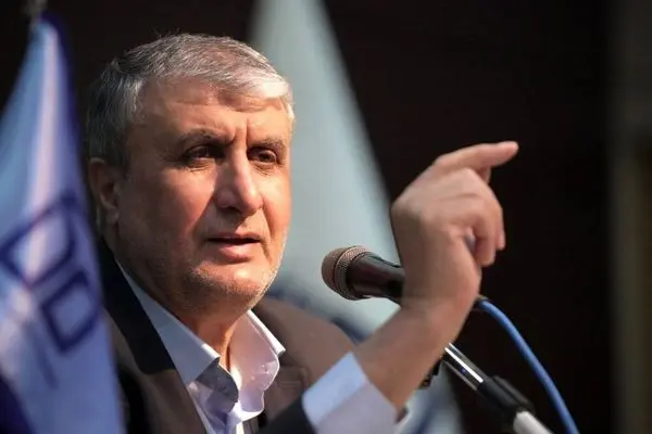  دشمن به دنبال سیاست «فشار از بیرون و شکستن از درون» علیه ایران است

