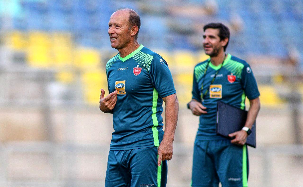 سرمربی پرسپولیس به تعطیلات رفت