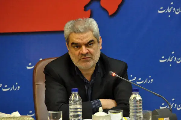 پیگیری مشکل تامین مواد اولیه صنایع مستقر در شهرکهای صنعتی