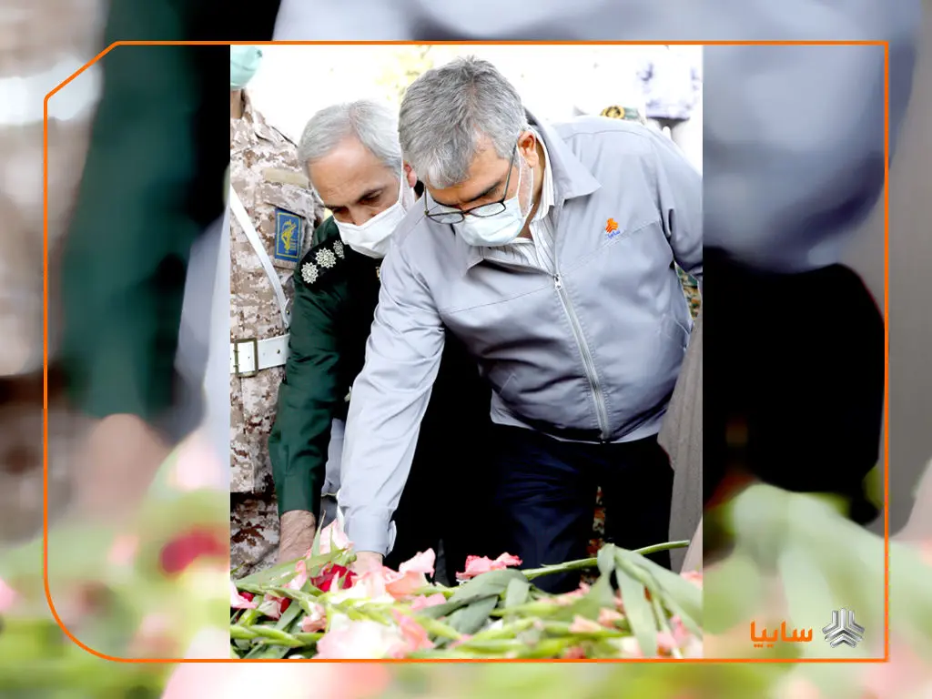 آیین تشییع و تدفین پیکر شهید گمنام در شرکت سایپا