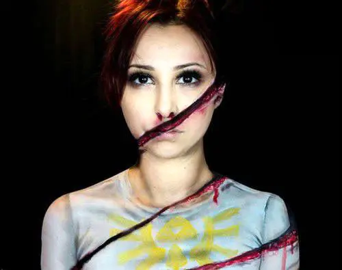 دختری که دلش می‌خواهد شبیه به هیولا باشد+عکس 