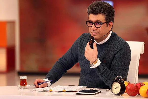 رشیدپور:لطفا بابت ارزانی بنزین، منت سرمان نگذارید +عکس