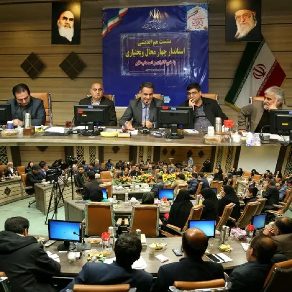 اصحاب رسانه به فضای همدلی بین جناح ها کمک کنند 