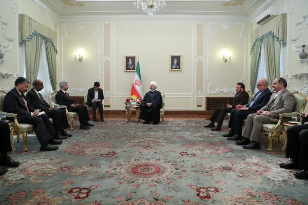 آمریکا ناگزیر است دست از فشار حداکثری بر ایران بردارد